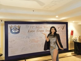 priyanka-at-miss-world